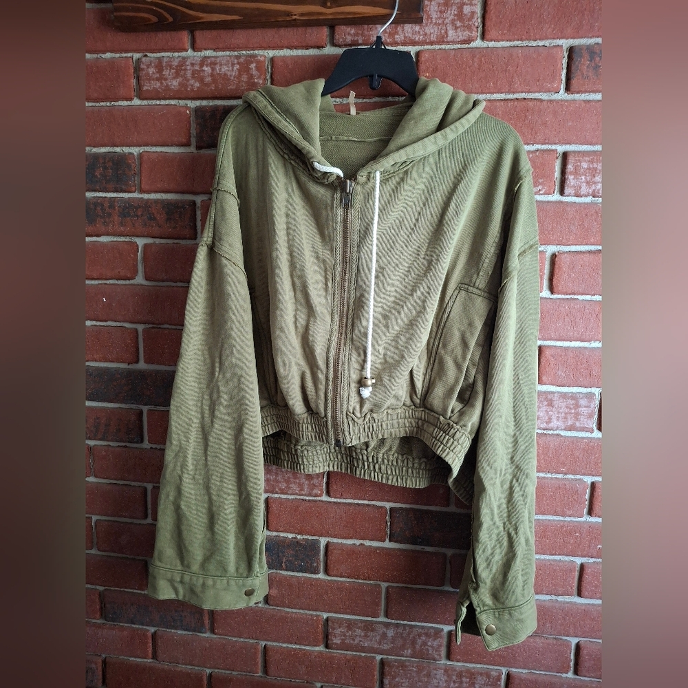 Free People sweater size Large